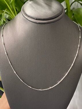 14K White Gold Diamond Bar and Cable Chain Necklace